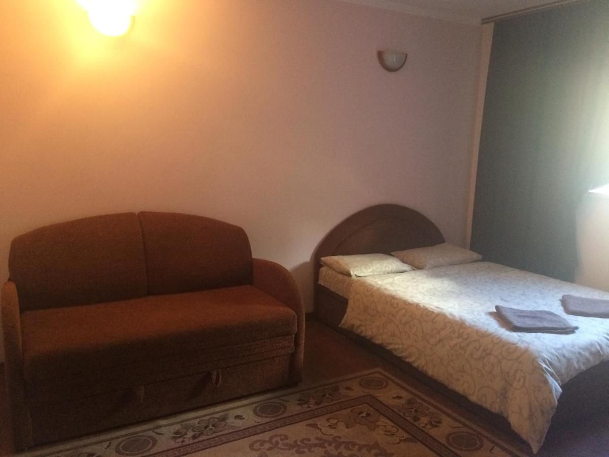 Апартаменты Alex & Черновцы-14