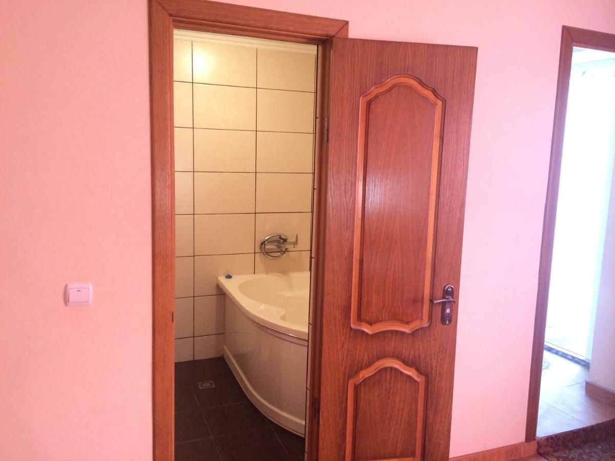 Апартаменты Alex & Черновцы-26